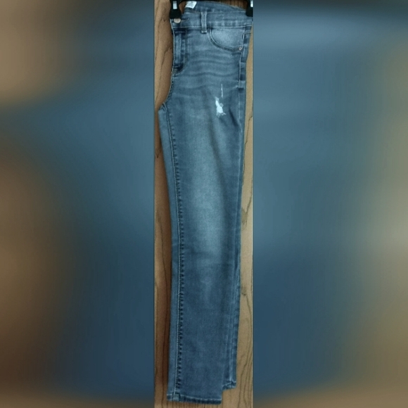 Jordache Super Skinny Jeans size 12.    11- 021 - Picture 1 of 6